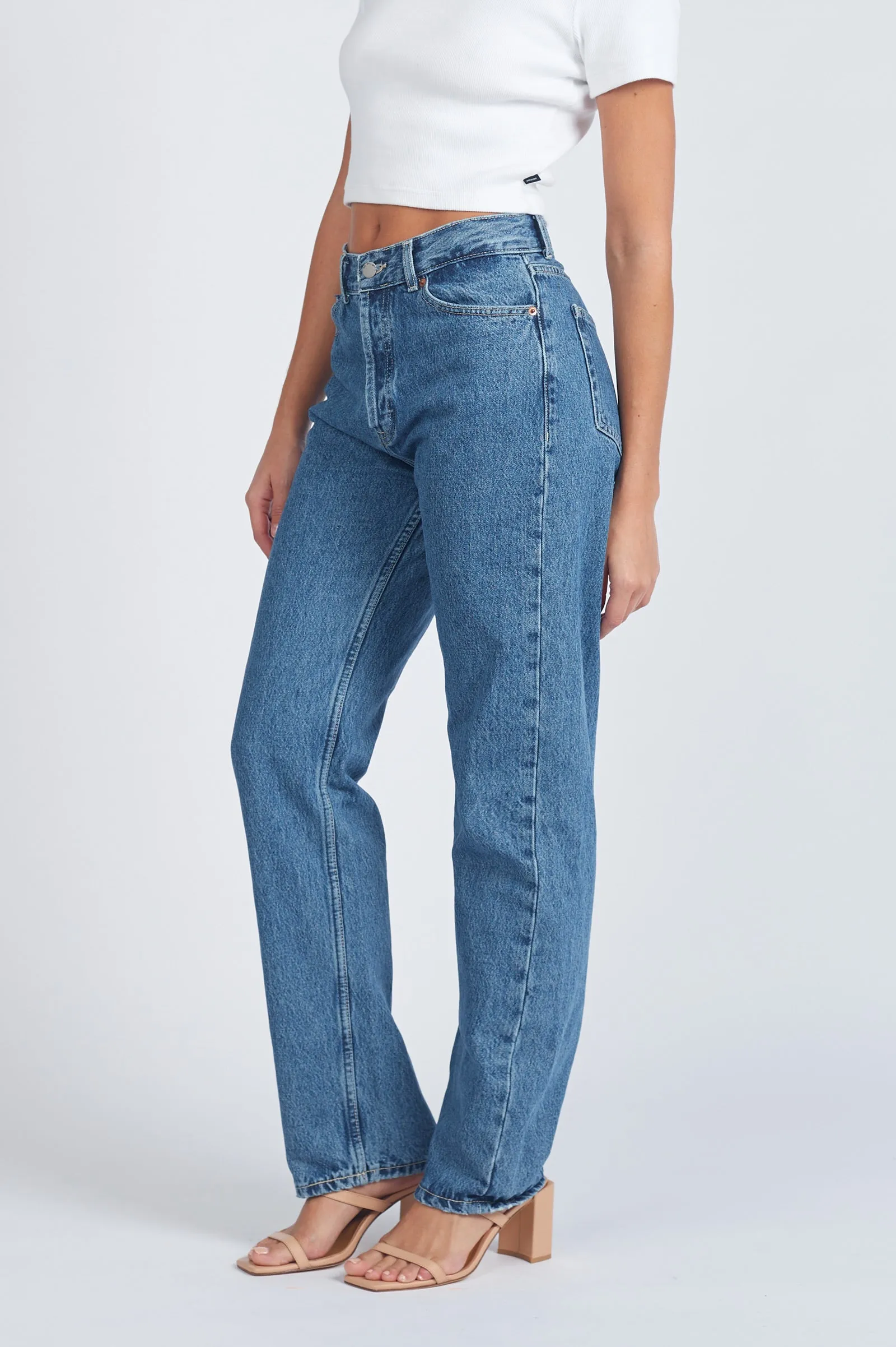 Beth Straight Jeans - Blue Jay Mid Retro