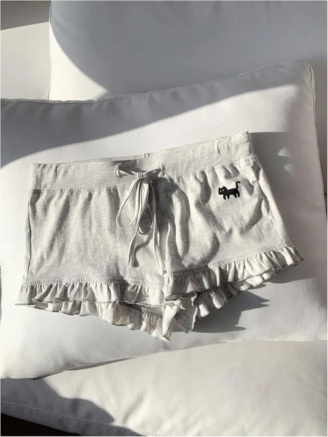 MakeMeChic Women's Ruffle Hem Shorts Cat Print Drawstring Drop Waist Summer Mini Shorts