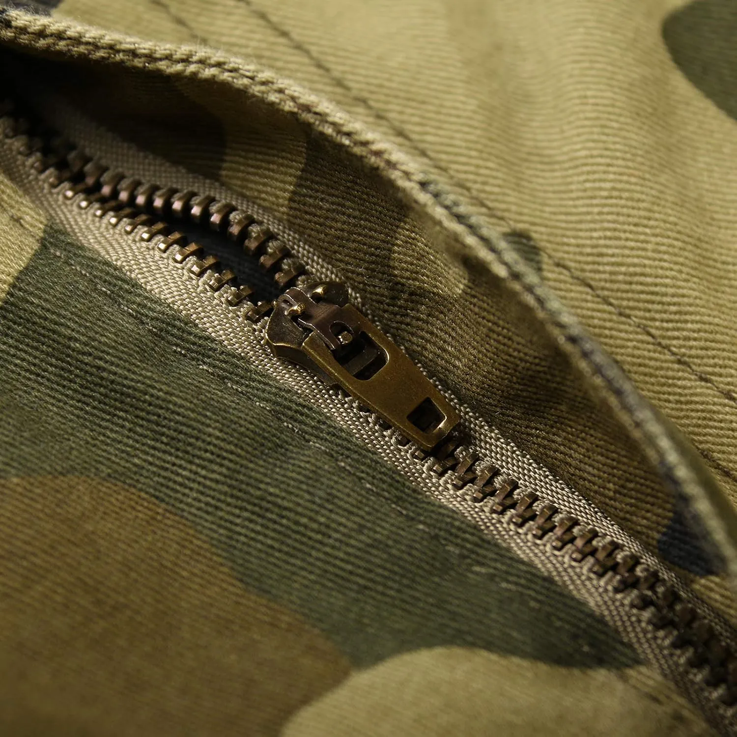 OCHENTA Men's Camo Cargo Shorts with 6 Pockets Casual Military Work Shorts