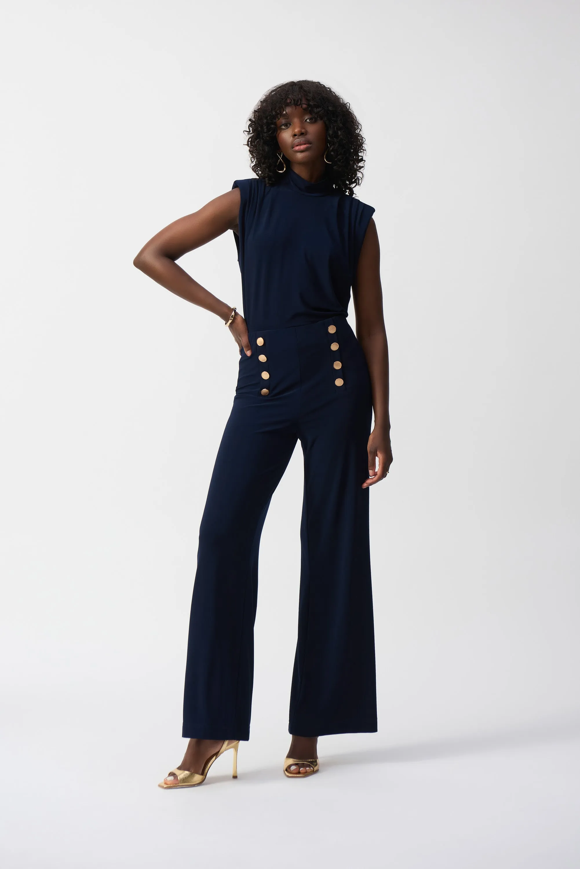 Structured Shouldered Sleeveless Top <span>251022<span>