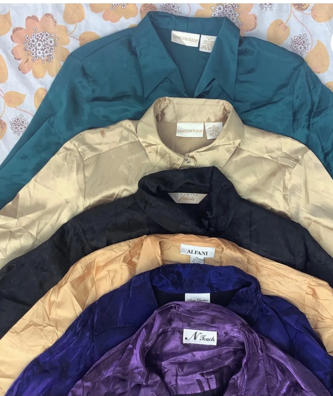Vintage Ladies Long Sleeve Blouses - 25kg - Grade A /B